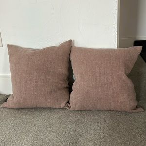 Pair of Iosis Paris throw pillows. Excellent condition.
